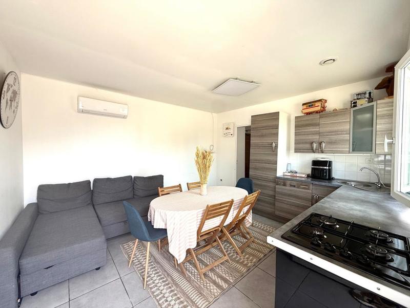 Maison - 200 m² - 5 pièces