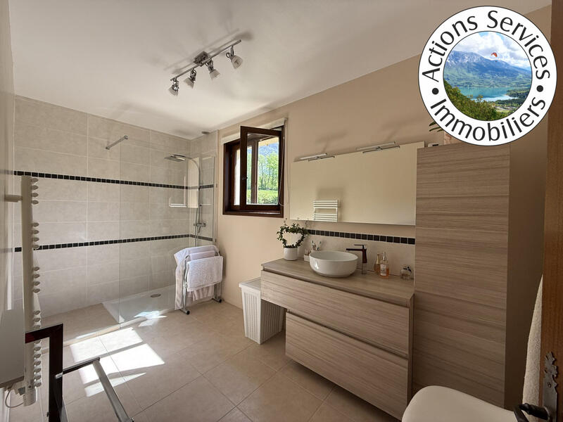 Villa - 140 m² - 4 pièces