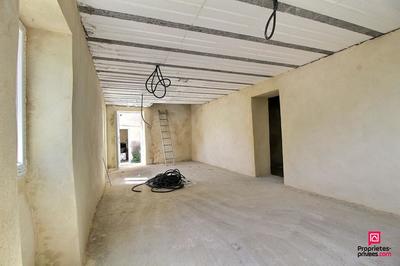 Maison - 244 m² - 9 pièces