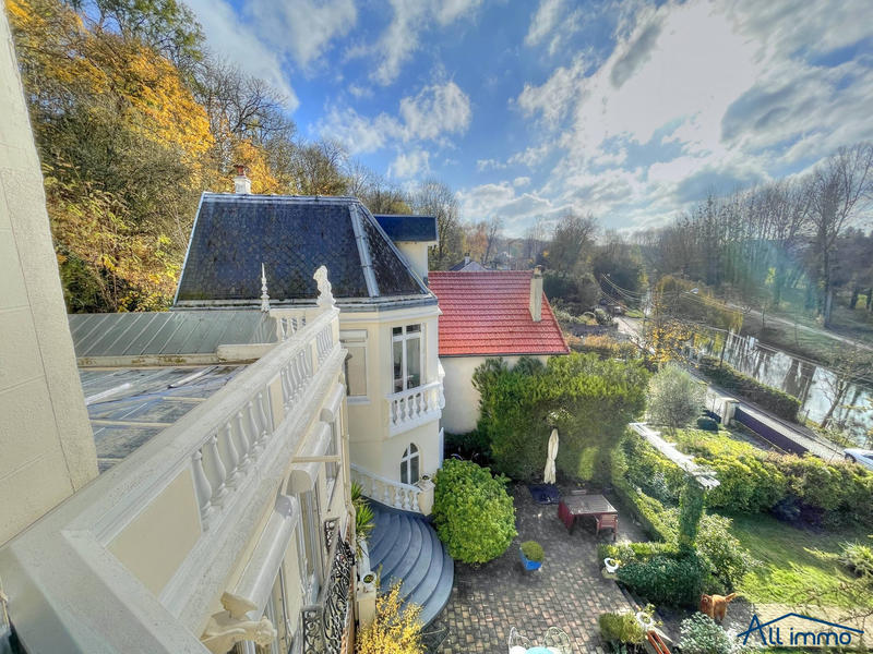 Maison ancienne - 197 m² - 8 pièces