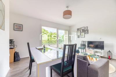 Appartement - 95 m² - 5 pièces