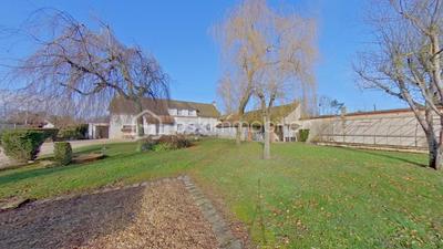 Propriété - 180 m² - 6 pièces