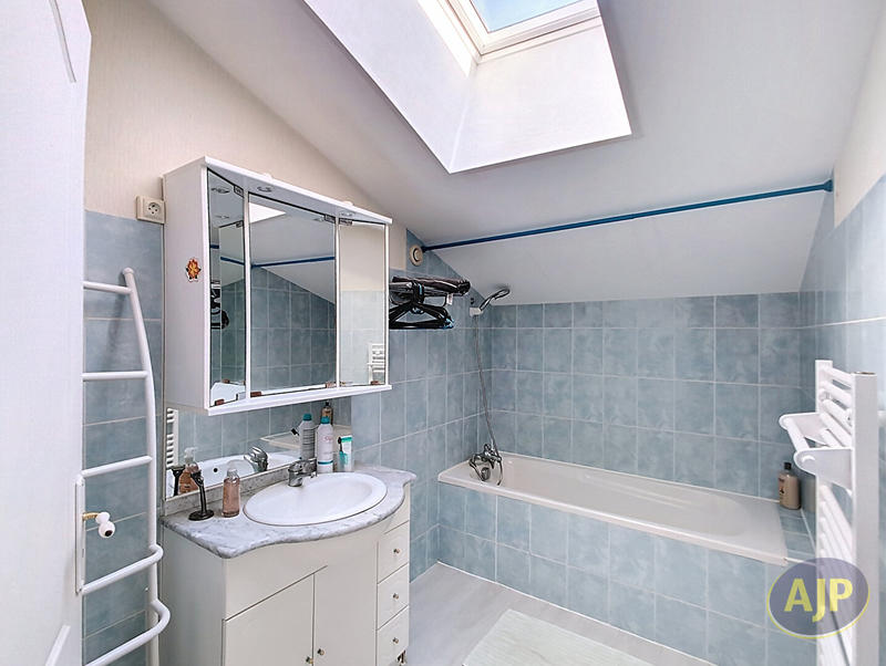 Immeuble - 7 pièces