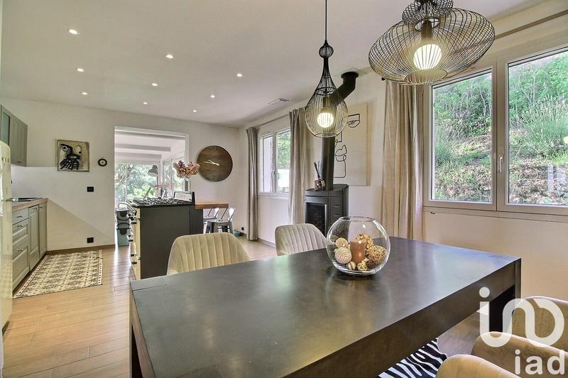 Maison - 103 m² - 5 pièces