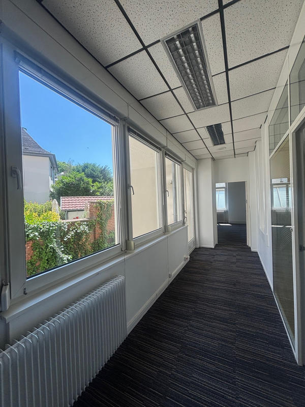 Bureau - 293 m²