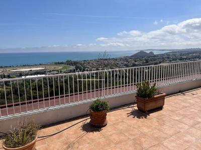 Appartement - 179 m² - 5 pièces