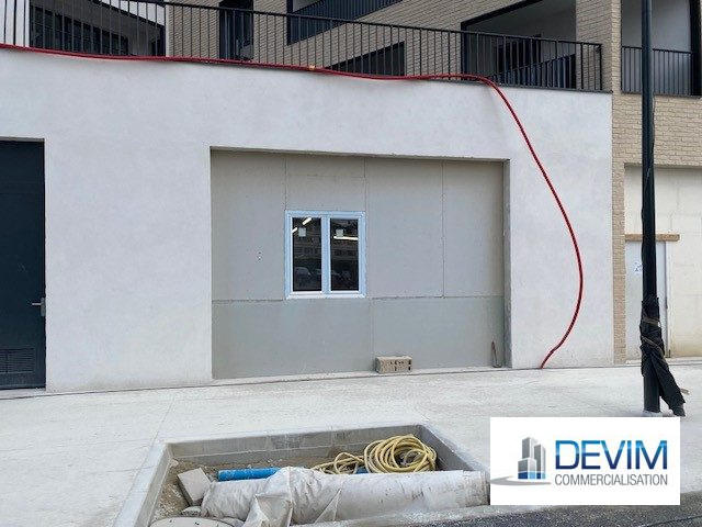 Local commercial - 171 m²