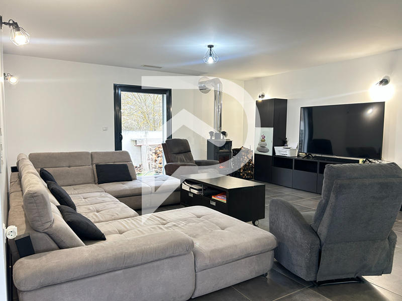 Maison - 200 m² - 6 pièces