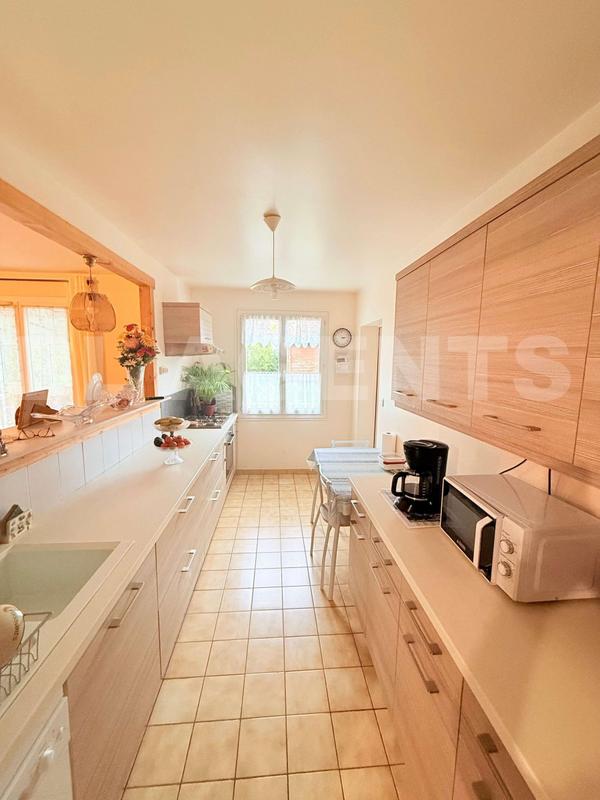 Maison - 100 m² - 5 pièces