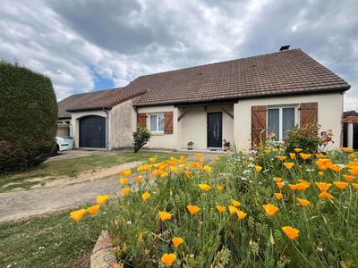 Maison - 88 m² - 4 pièces