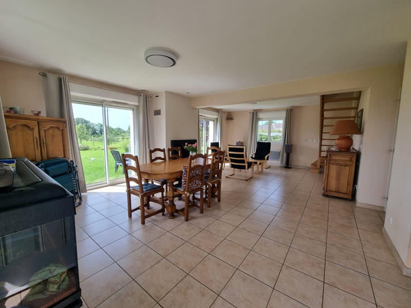 Maison - 138 m² - 8 pièces