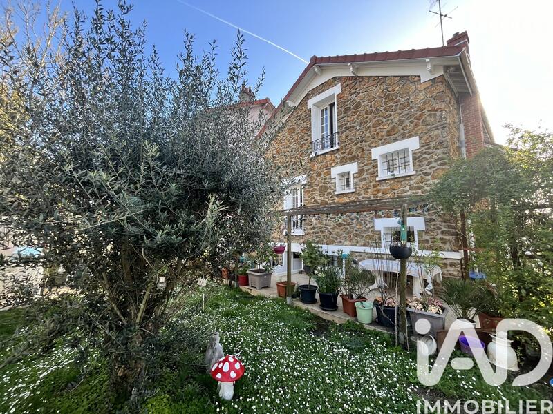 Maison - 90 m² - 4 pièces