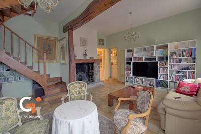 Maison - 169 m² - 7 pièces