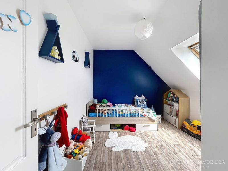 Maison - 90 m² - 5 pièces