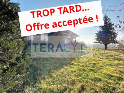 Maison traditionnelle - 216 m² - 7 pièces