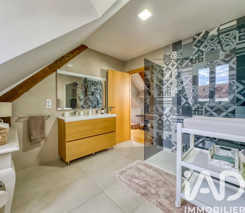 Maison - 176 m² - 6 pièces