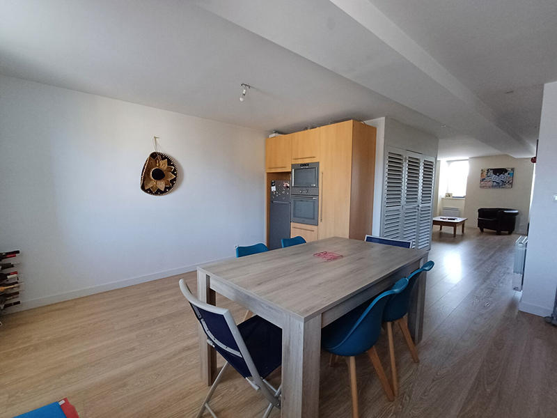 Appartement - 72 m² - 2 pièces