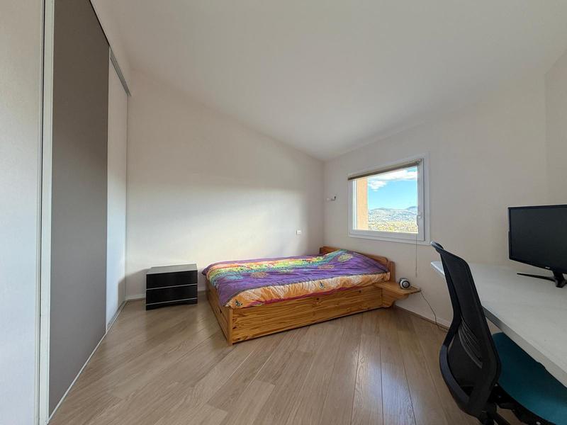 Villa - 262 m² - 9 pièces