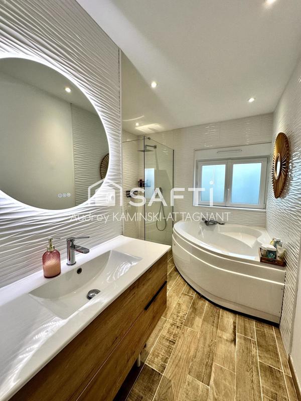 Maison - 145 m² - 8 pièces