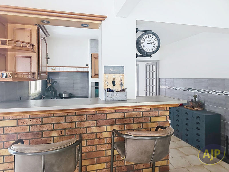 Maison - 138 m² - 5 pièces