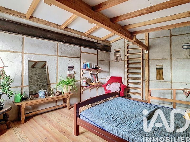 Maison - 195 m² - 8 pièces