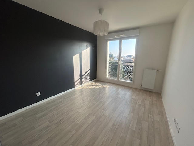 Appartement - 85 m² - 5 pièces