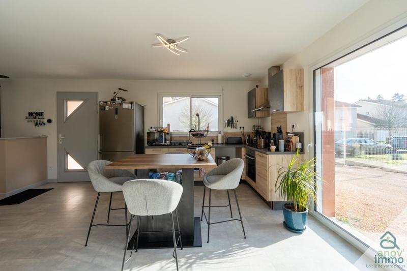 Maison - 108 m² - 5 pièces