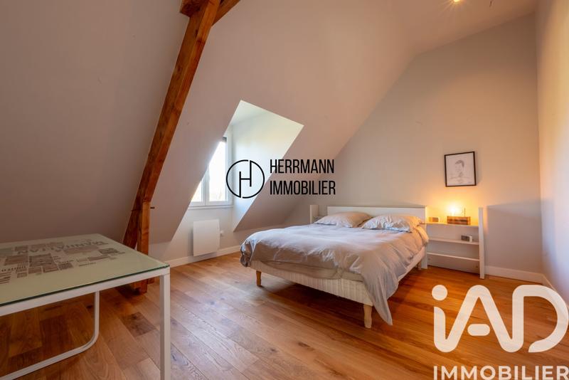 Maison - 215 m² - 6 pièces