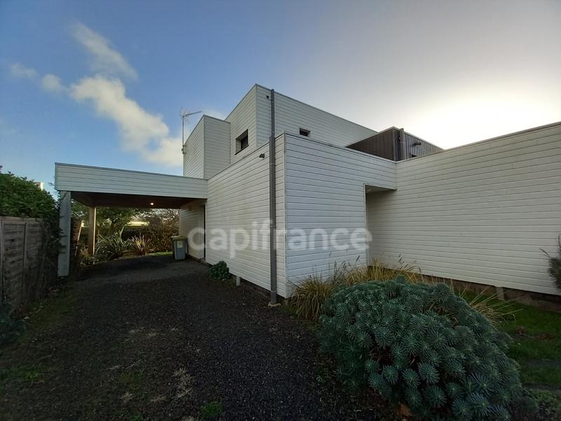 Maison - 140 m² - 7 pièces