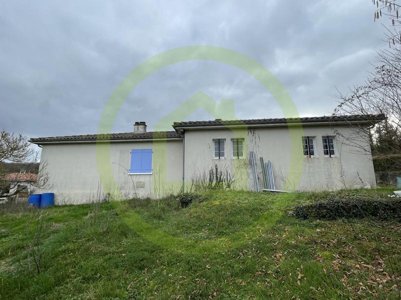 Maison - 93 m² - 4 pièces