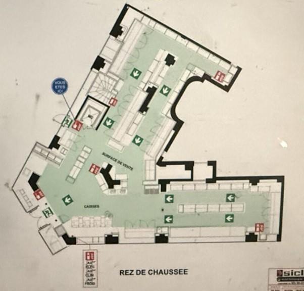 Local commercial - 438 m²