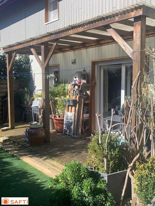 Maison - 95 m² - 4 pièces