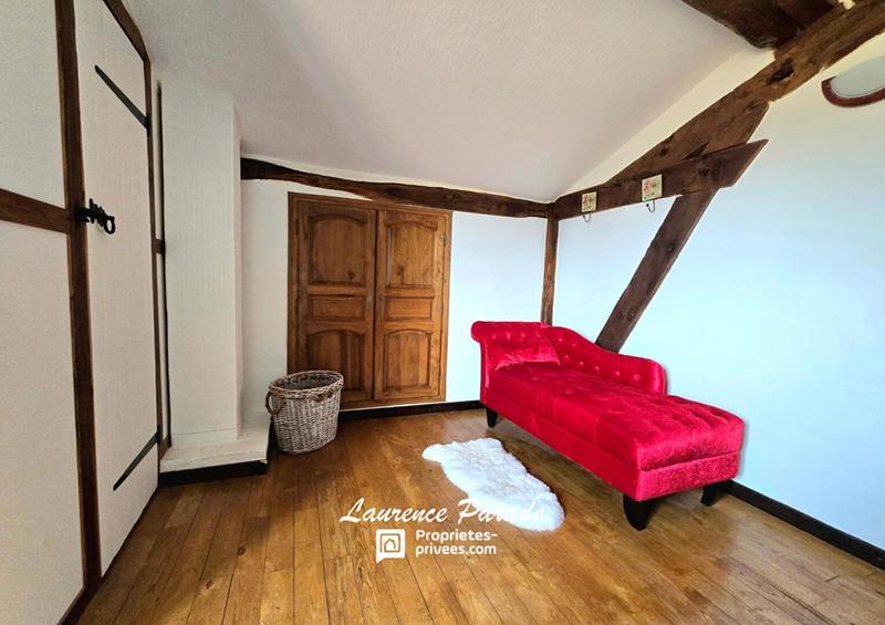 Maison - 201 m² - 7 pièces