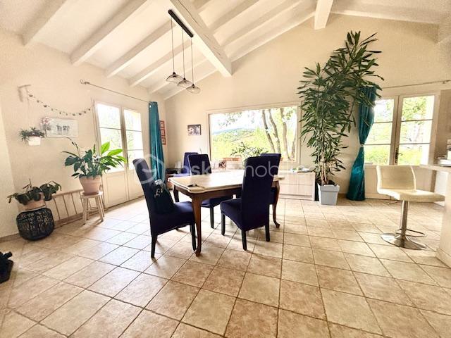 Maison d'architecte - 160 m² - 6 pièces