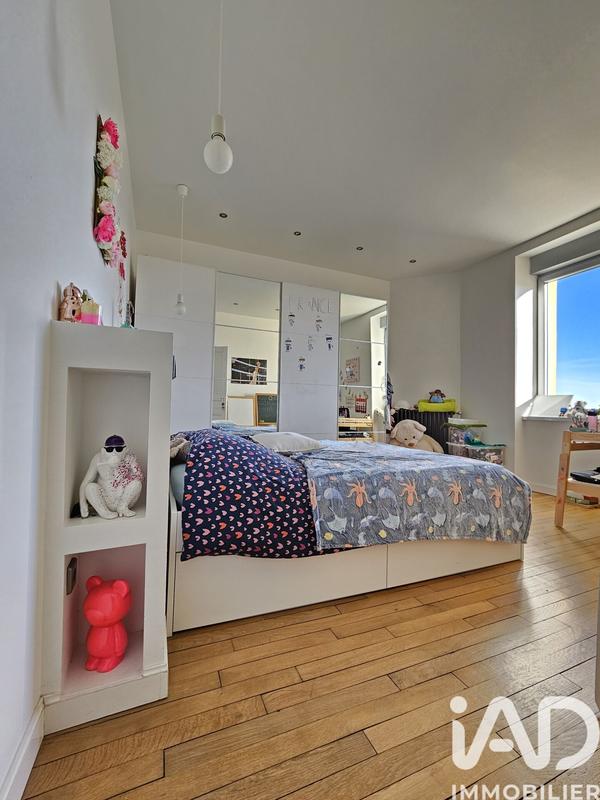 Maison - 177 m² - 6 pièces