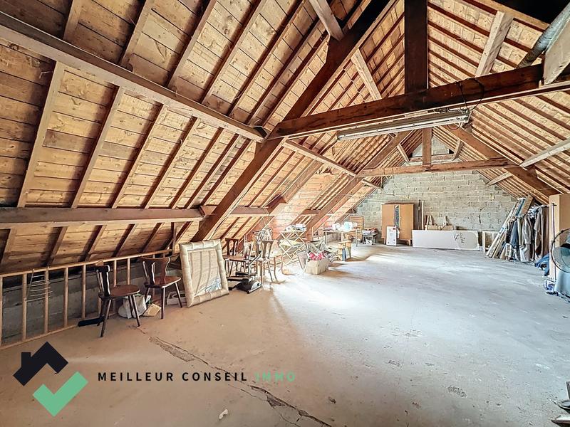 Maison traditionnelle - 188 m² - 7 pièces