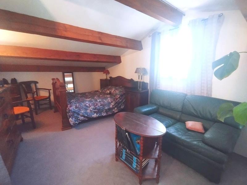 Maison - 260 m² - 8 pièces