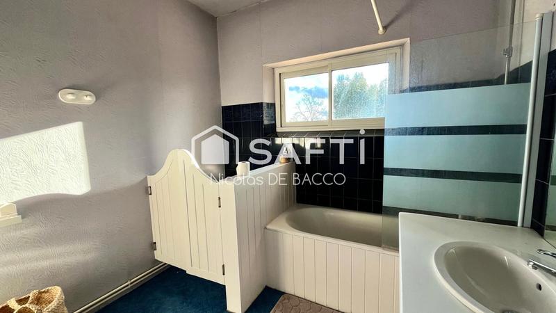 Maison - 253 m² - 10 pièces