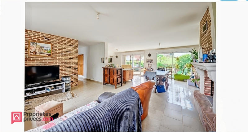 Maison - 208 m² - 7 pièces