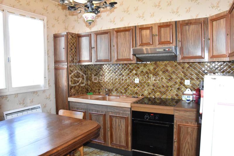 Maison - 199 m² - 9 pièces