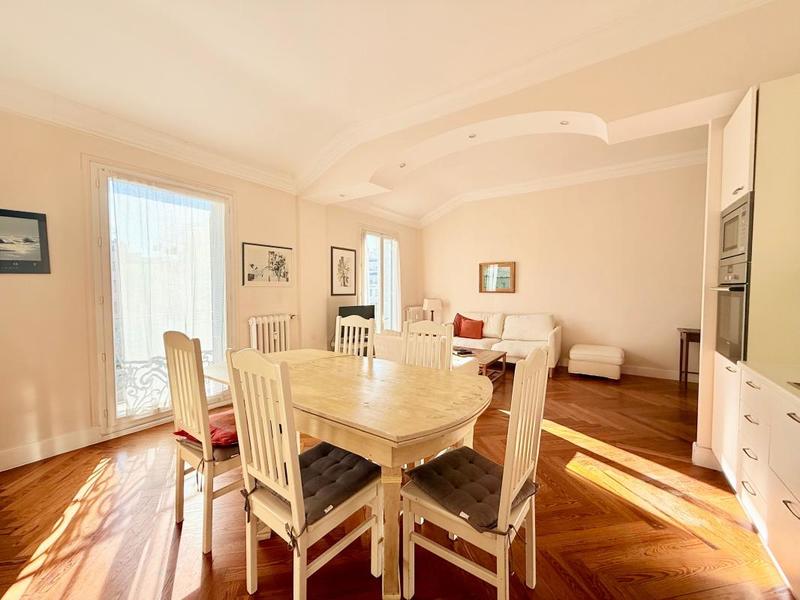 Appartement - 87 m² - 3 pièces