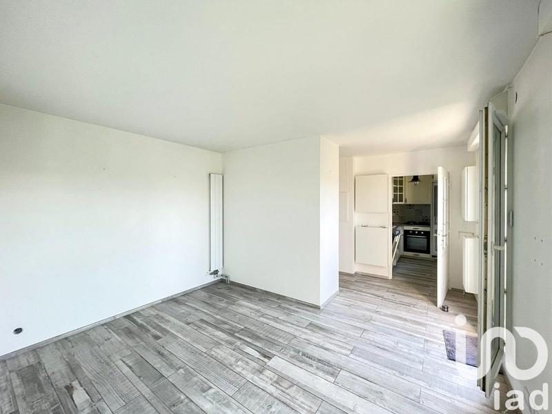 Studio - 30 m² - 1 pièce