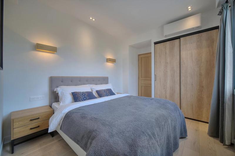 Appartement - 95 m² - 4 pièces