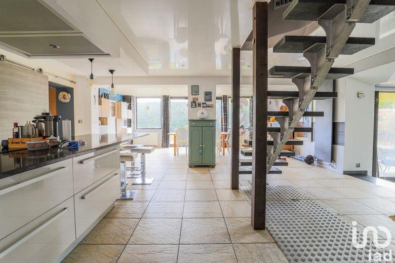 Maison - 173 m² - 5 pièces