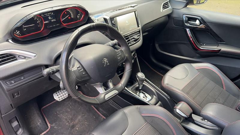 Peugeot 2008 1.2 PureTech 110 Eat6 Gt Line