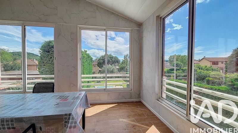 Maison - 204 m² - 6 pièces