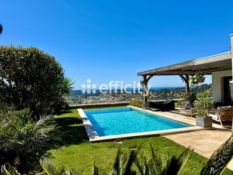 Maison - 140 m² - 5 pièces