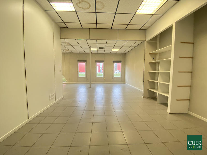 Local commercial - 248 m² - 5 pièces
