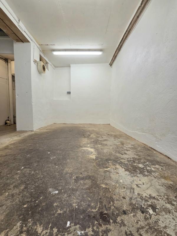 Local commercial - 80 m² - 5 pièces