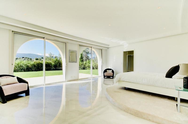 Villa - 540 m² - 13 pièces